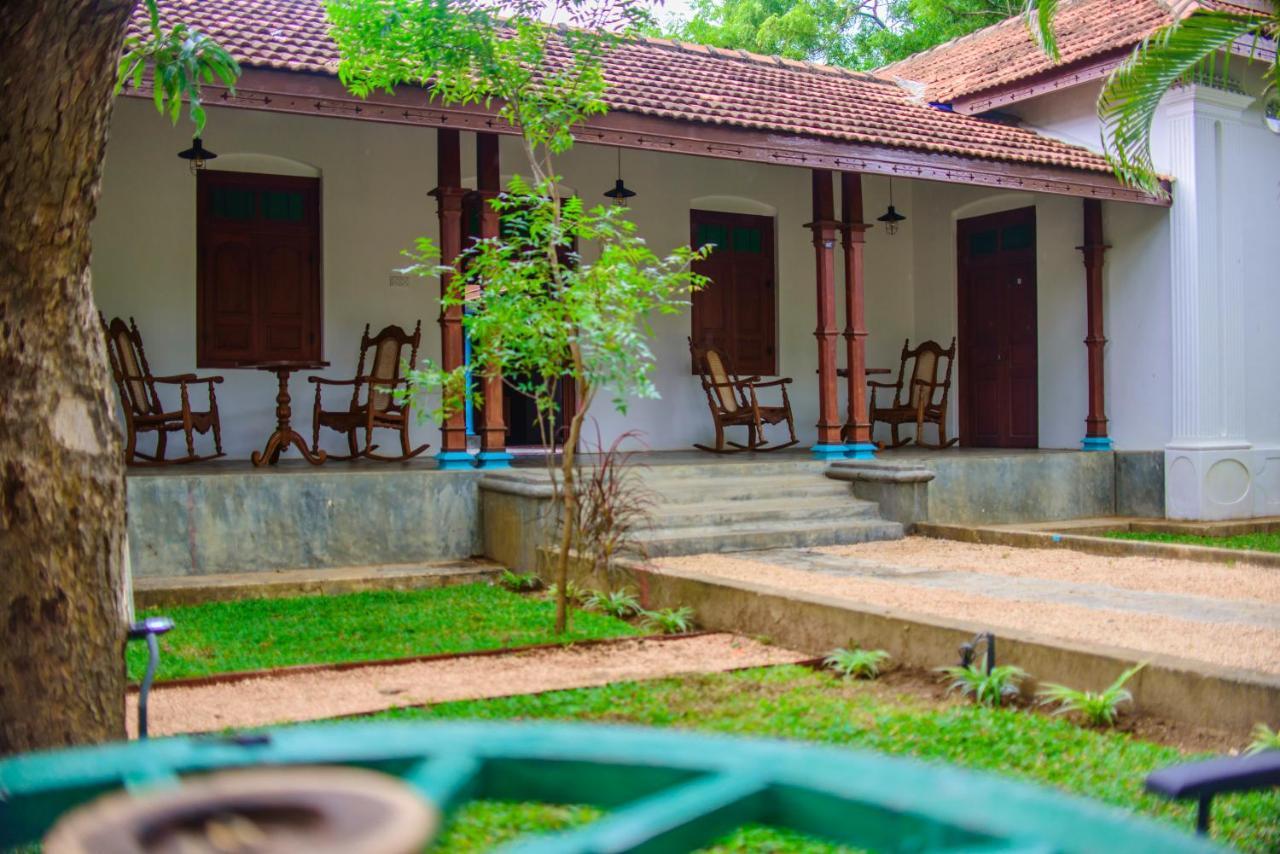 Отель Thambu Illam Джафна Экстерьер фото