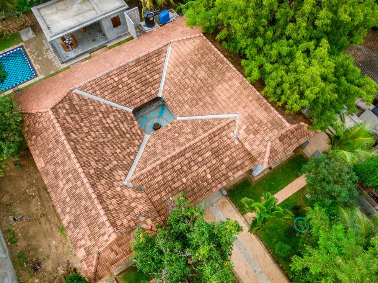 Отель Thambu Illam Джафна Экстерьер фото