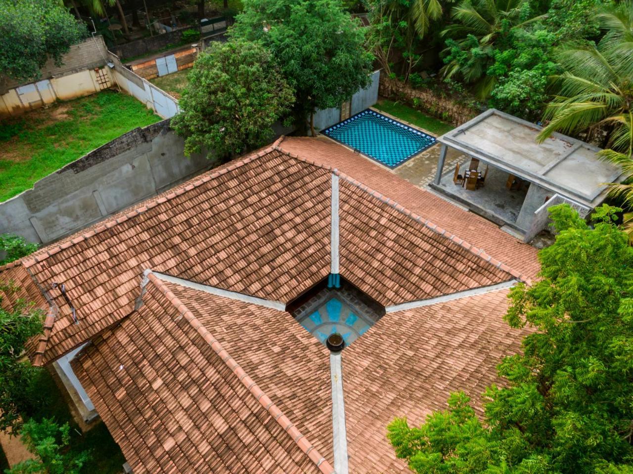 Отель Thambu Illam Джафна Экстерьер фото